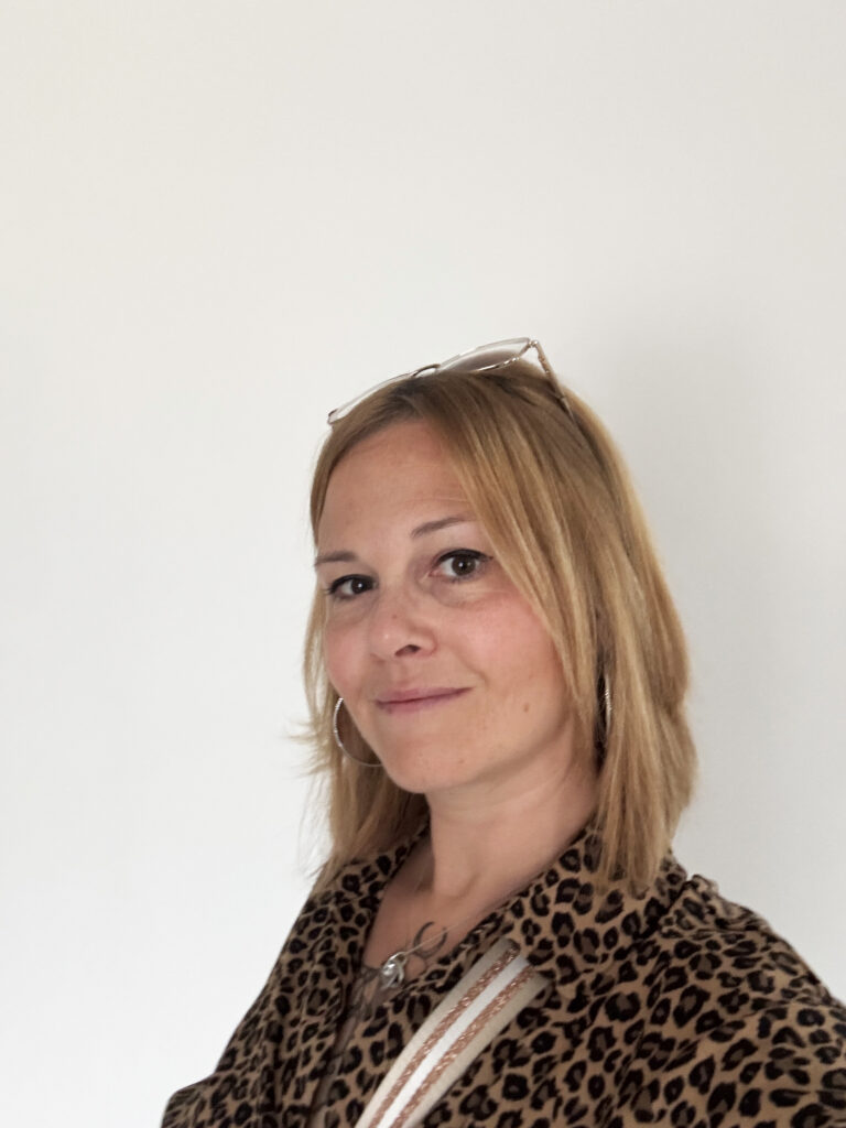 graphiste freelance dans la drome creation de support de communication