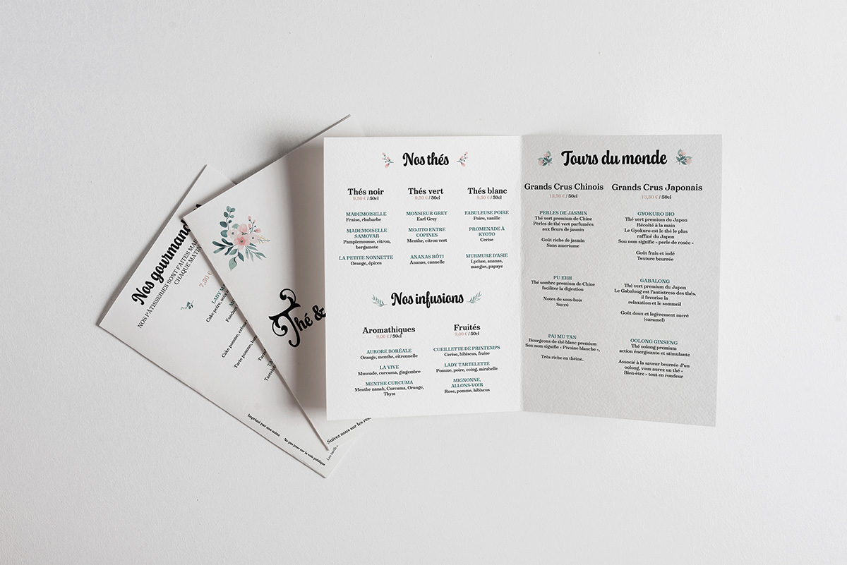 Identité visuelle dépliant A5 Thé & Gourmandises graphiste drôme